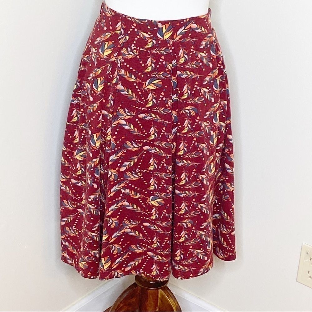 Lularoe Madison Burgundy Feather Pleated Skirt XS